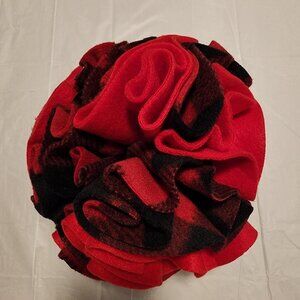 Snuffle Ball for Dogs/Puppies – Red / Black Plaid